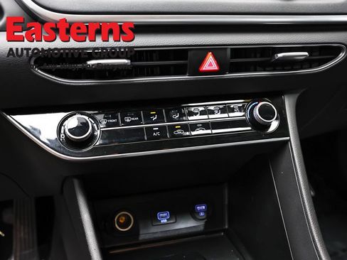 Used 2020 Hyundai Sonata SE w/ Cargo Package FWD image 19