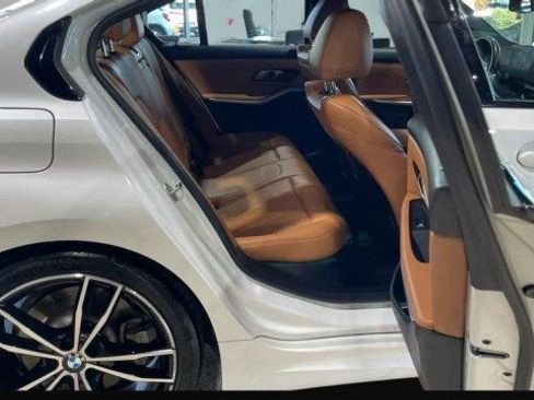 Used 2023 BMW 330i Sedan w/ M Sport Package image 13