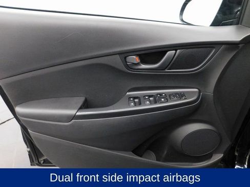 Used 2023 Hyundai Kona SE image 24