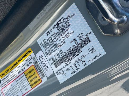 Used 2022 Ford Mustang Mach 1 w/ Mach 1 Handling Package RWD image 32