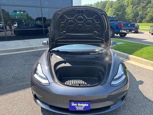 Used 2020 Tesla Model 3 Long Range AWD/4WD image 18