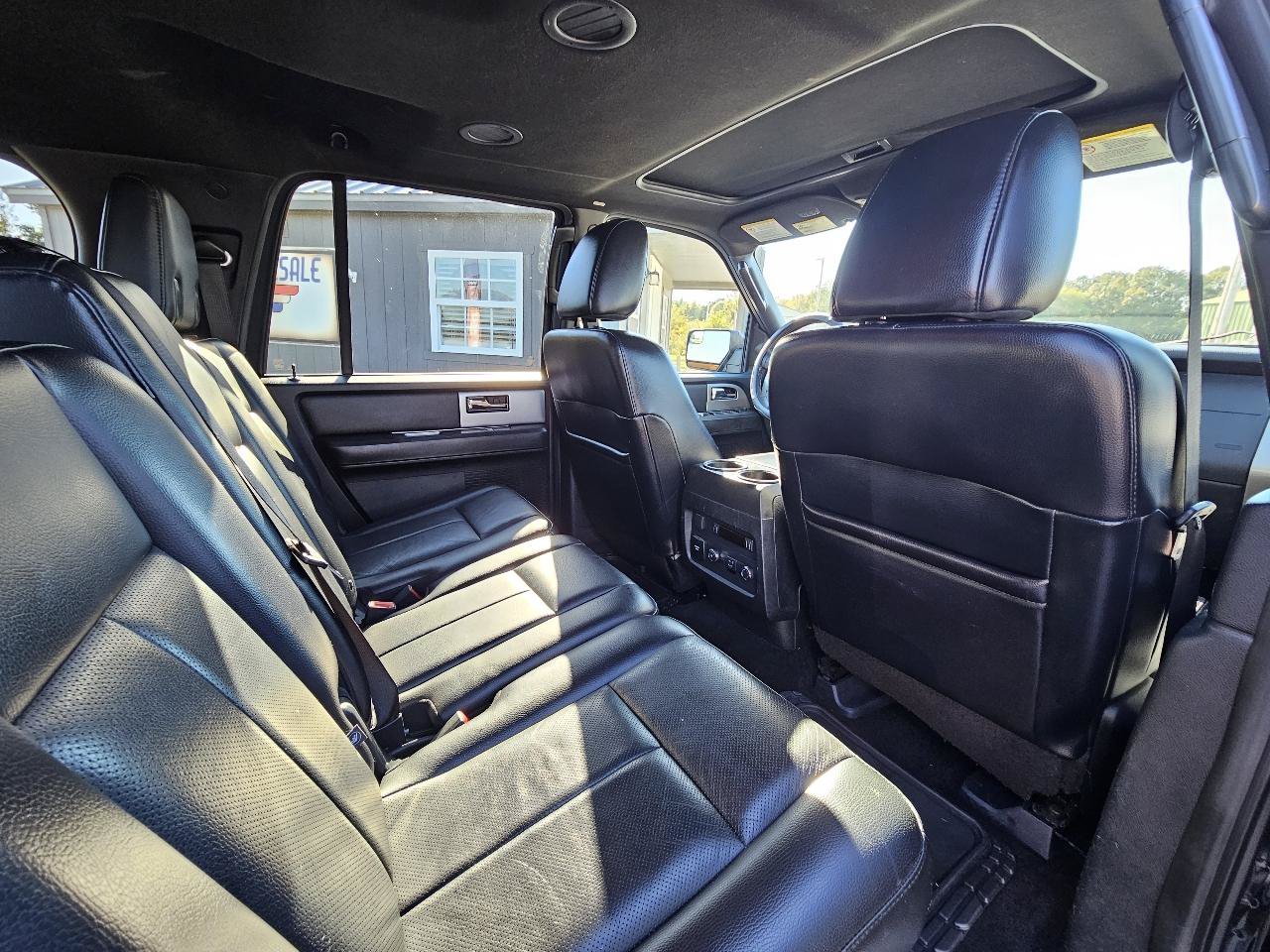 Used 2017 Ford Expedition EL XLT w/ Equipment Group 202A AWD/4WD image 35