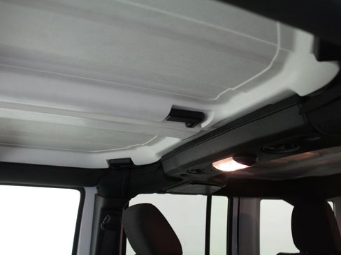 Used 2016 Jeep Wrangler Unlimited Sport w/ Quick Order Package 24S image 11