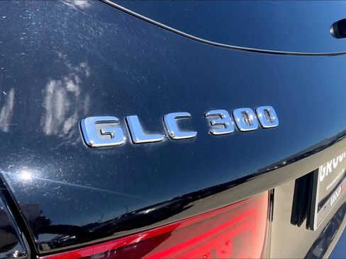 Used 2021 Mercedes-Benz GLC 300 image 30