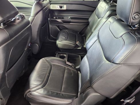 Used 2020 Ford Explorer ST w/ Premium Technology Package AWD/4WD image 14