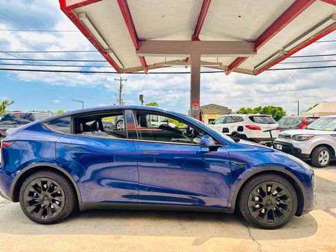 Used 2021 Tesla Model Y Long Range AWD/4WD image 5