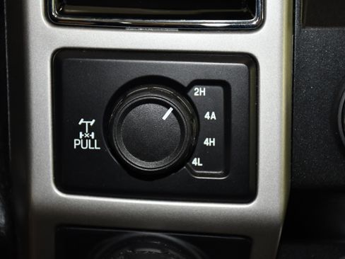 Used 2019 Ford F150 Lariat w/ Equipment Group 502A Luxury AWD/4WD image 27