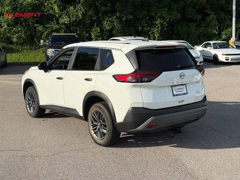Used 2023 Nissan Rogue S AWD/4WD image 3