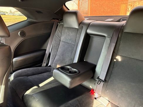 Used 2023 Dodge Challenger R/T w/ Plus Package image 43