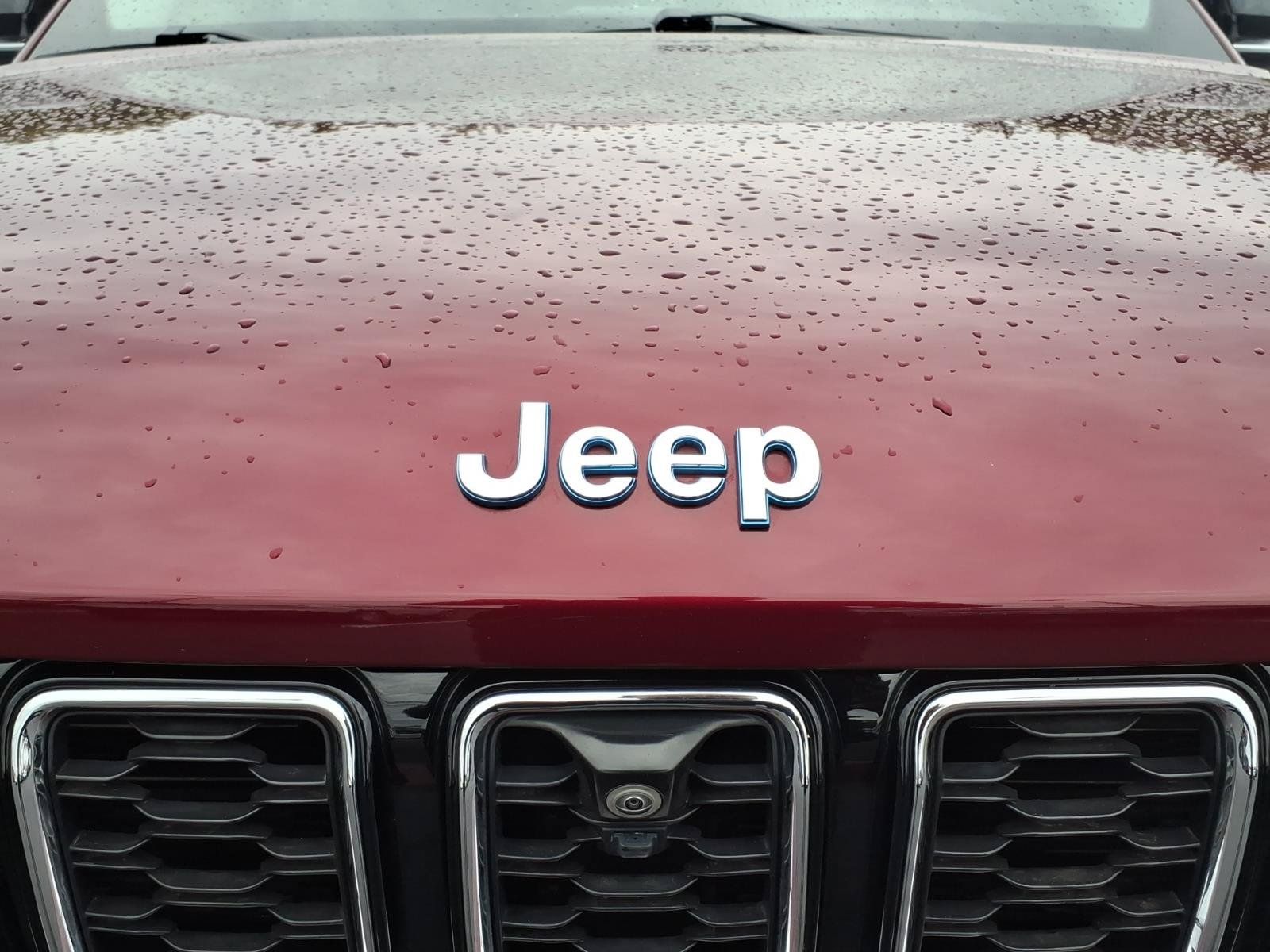 Certified 2023 Jeep Grand Cherokee 4WD 4xe w/ Luxury Tech Group II image 12