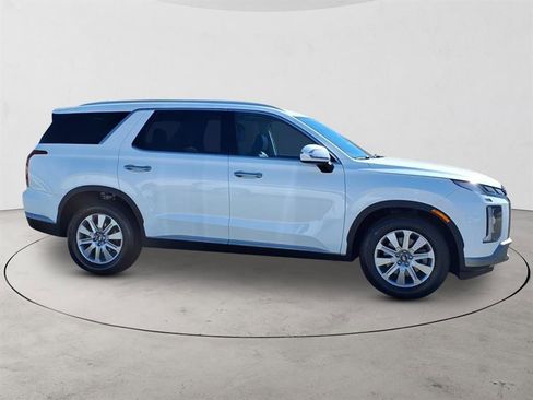 Used 2023 Hyundai Palisade SEL image 4
