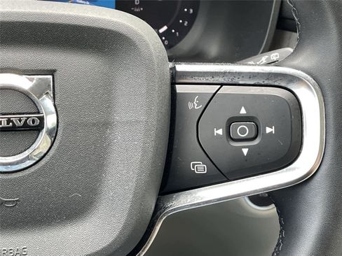 Used 2023 Volvo XC40 B5 Plus w/ Driver Assist Package AWD/4WD image 31