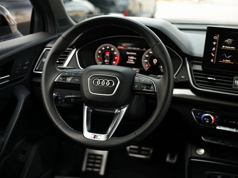 Used 2024 Audi SQ5 Premium Plus w/ Premium Plus Package image 27