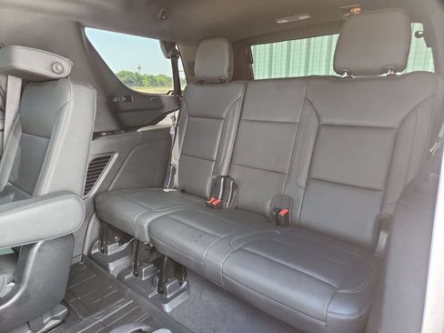Used 2021 Chevrolet Tahoe Z71 AWD/4WD image 14