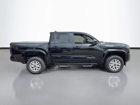 Used 2024 Toyota Tacoma SR5 AWD/4WD image 2