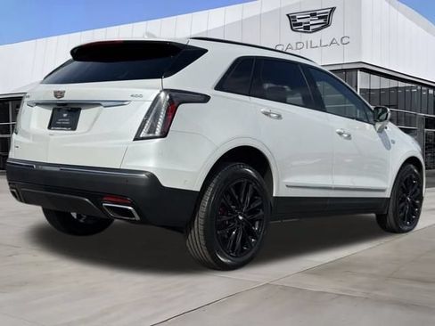Certified 2023 Cadillac XT5 Sportv w/ Technology Package AWD/4WD image 7