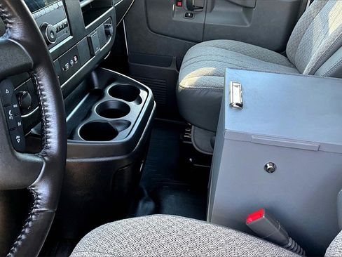 Certified 2022 Chevrolet Express 2500 w/ Driver Convenience Package image 14