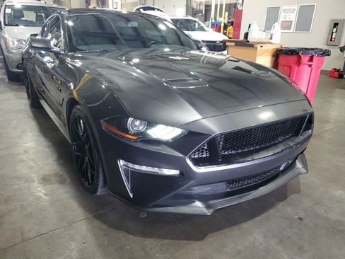 Used 2018 Ford Mustang GT w/ Black Accent Pkg RWD image 4