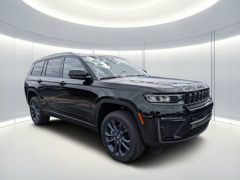 New 2026 Jeep Grand Cherokee L Limited AWD/4WD image 1