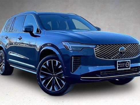 Certified 2026 Volvo XC90 B6 Plus w/ Protection Package Premier image 3