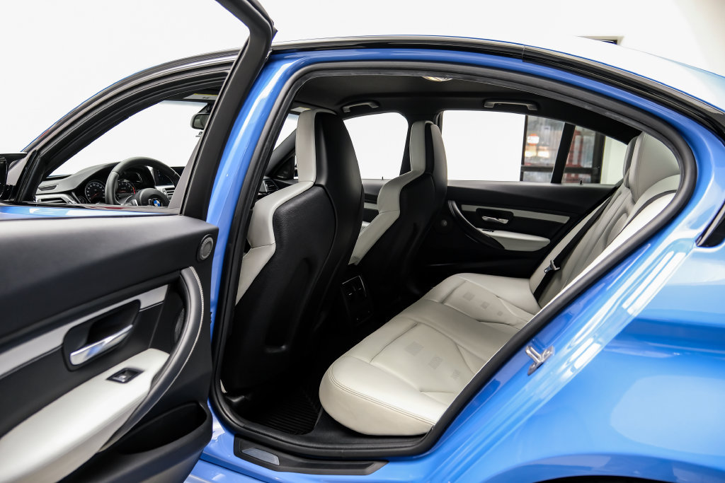 Used 2018 BMW M3 RWD image 52