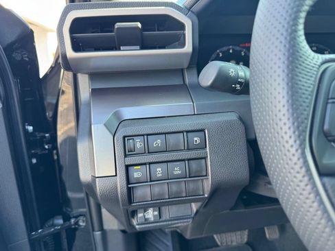 Used 2026 Toyota Tacoma TRD Off-Road AWD/4WD image 15