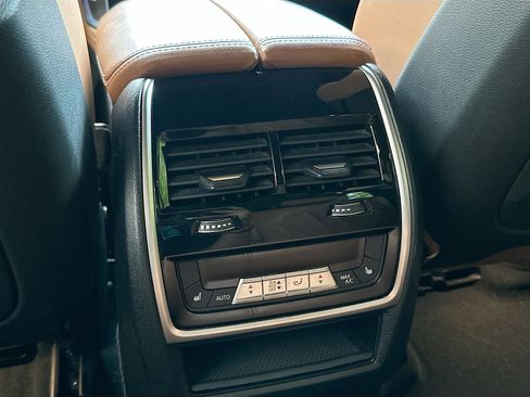 Used 2021 BMW X5 M50i w/ Premium Package AWD/4WD image 27