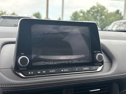 Certified 2026 Nissan Rogue SV AWD/4WD image 21