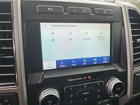 Used 2020 Ford F150 Lariat w/ Equipment Group 502A Luxury image 17