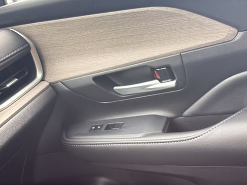 Used 2025 Toyota Grand Highlander AWD image 14