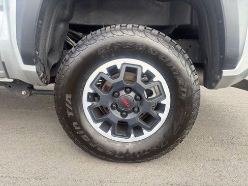 Used 2024 Toyota Tacoma TRD Off-Road AWD/4WD image 25