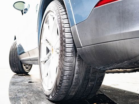 Used 2019 Porsche Cayenne image 47