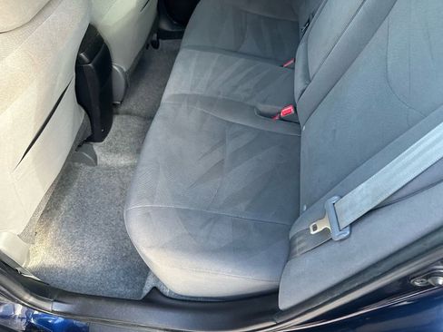 Used 2015 Toyota Prius Three image 31