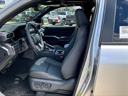 New 2026 Toyota 4Runner TRD Off-Road Premium AWD/4WD image 9