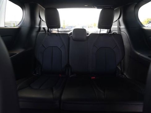 New 2026 Chrysler Voyager LX image 25