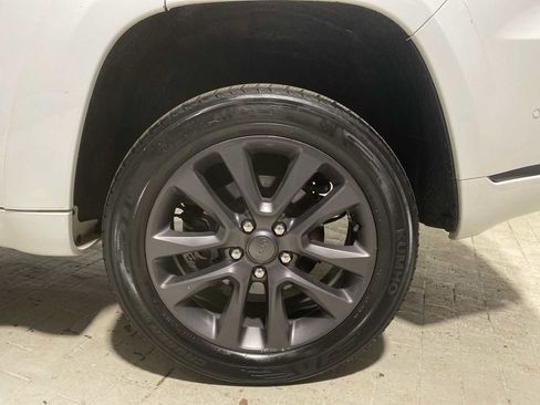 Used 2018 Jeep Grand Cherokee High Altitude image 8