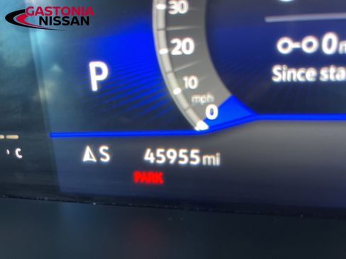 Used 2023 Volkswagen Tiguan SE image 48