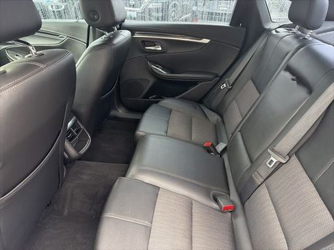 Used 2019 Chevrolet Impala LT FWD image 26