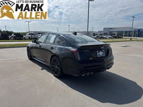 Used 2025 Cadillac CT5 V RWD image 4