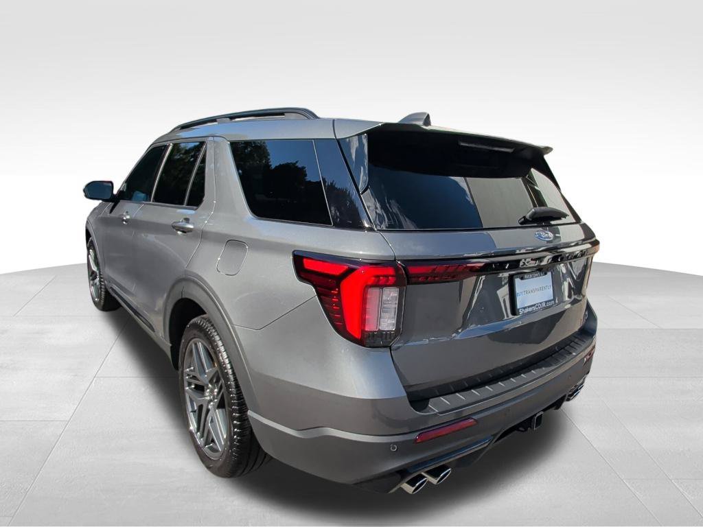 Used 2025 Ford Explorer ST w/ Sun And Sound Package AWD/4WD image 3