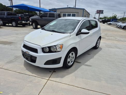 Used 2016 Chevrolet Sonic LS FWD image 1