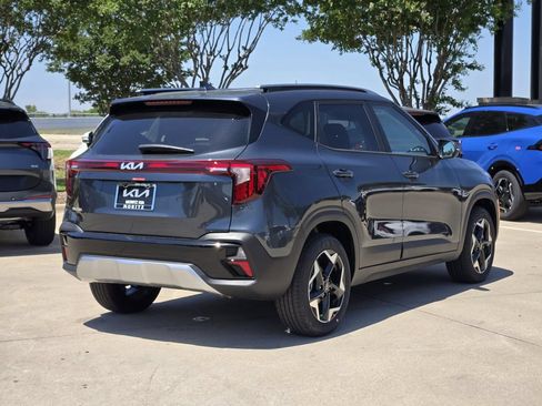 New 2026 Kia Seltos S FWD image 4