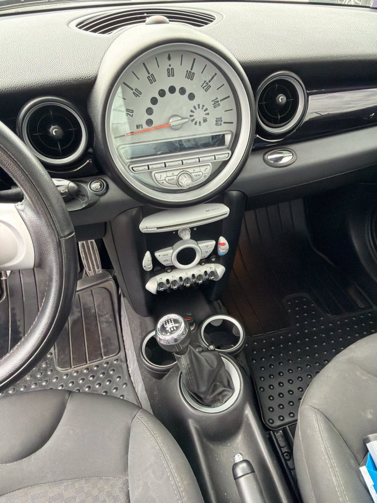 Used 2009 MINI Cooper Clubman S FWD image 3