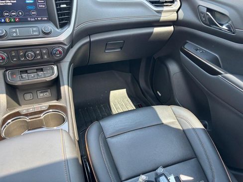Used 2023 GMC Acadia AT4 w/ Technology Package AWD/4WD image 14