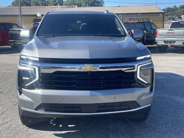 Used 2026 Chevrolet Suburban LS w/ LS Custom Edition RWD image 10