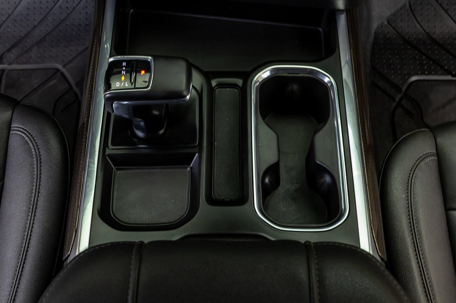 Used 2024 Chevrolet Silverado 1500 RST w/ Convenience Package II AWD/4WD image 27