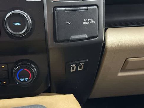 Used 2019 Ford F150 XLT w/ Equipment Group 302A Luxury AWD/4WD image 26