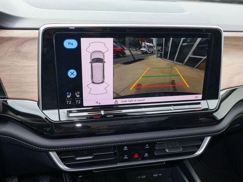 New 2026 Volkswagen Atlas SE FWD image 22