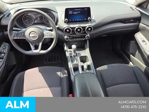 Used 2024 Nissan Sentra SV FWD image 9