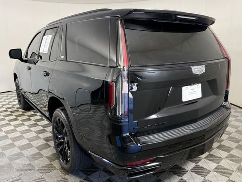 Used 2023 Cadillac Escalade Sport Platinum w/ LPO, ONYX Package image 4